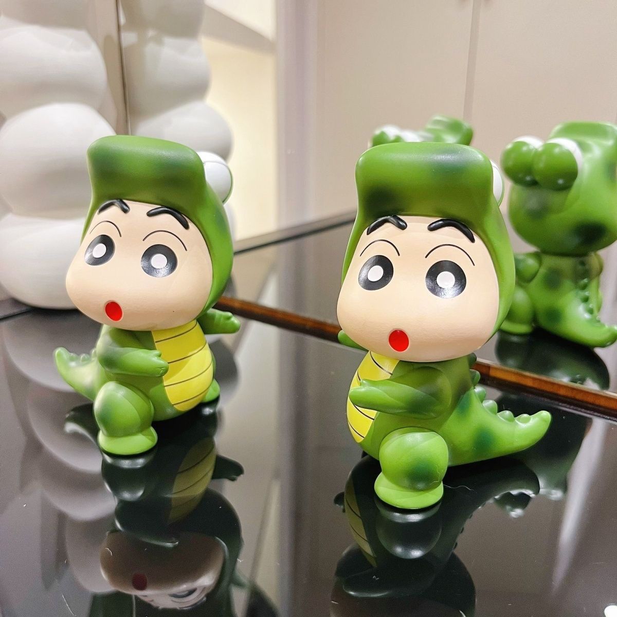 ตุ๊กตาเครยอนชินจัง ดีไซน์จระเข - Desk Setup Design บทวิจารณ์และราคา