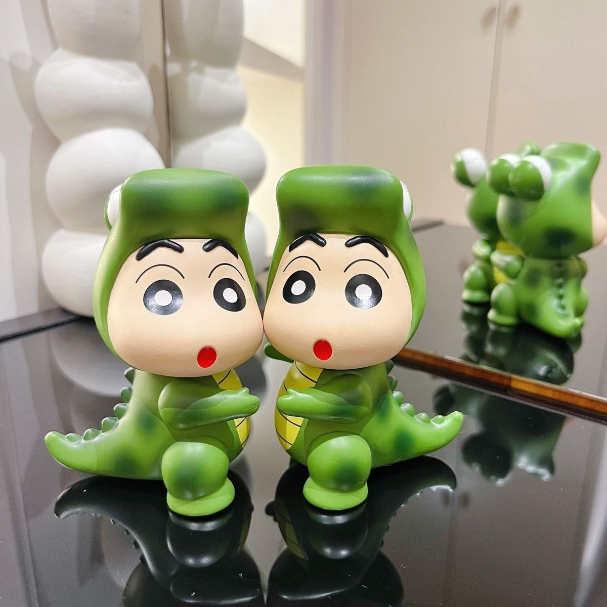 ตุ๊กตาเครยอนชินจัง ดีไซน์จระเข - Desk Setup Design บทวิจารณ์และราคา